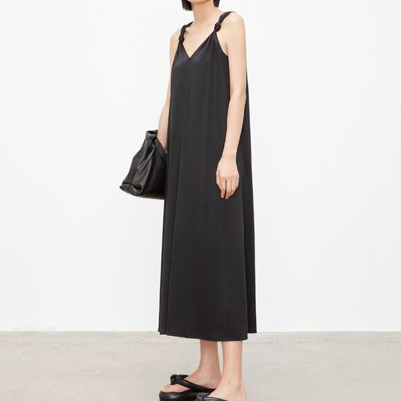 CHICJOC Minimalist Black Knotted-Strap Dress – Size 38 - Picture 6 of 13